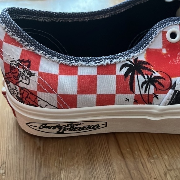 NWT & Box Vans X Stranger Things Authentic Multi/Marshmallow 5 Men 6.5 Women - Picture 14 of 16